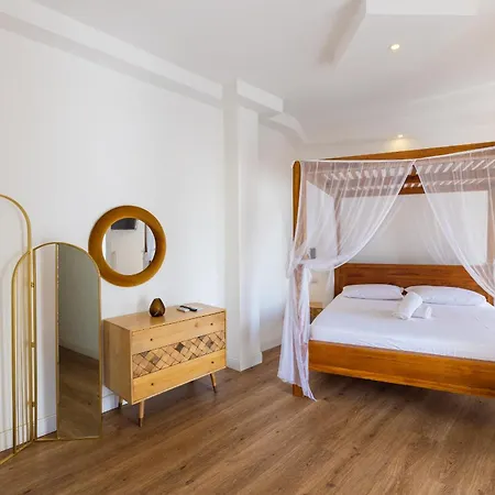 Domino Hotel-3